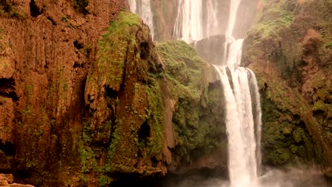 Timelapse-Ouzoud-Wasserfall-im-Grand-Atlas-Dorf-Tanaghmeilt,-in-der-Azilal-Provinz-in-Marokko,-Afrika