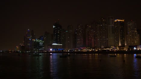 VAE-Nachtlicht-Dubai-Marina-Strand-Bucht-Gebäude-4-K