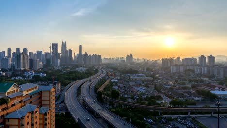 Tag-zur-Nacht-Sonnenuntergang-Zeitraffer-auf-Skyline-von-Kuala-Lumpur