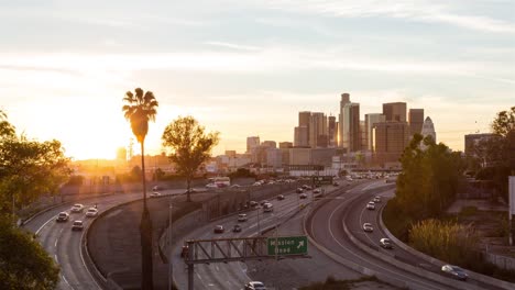 Centro-de-Los-Ángeles-horizonte-día-a-noche-Timelapse-atardecer