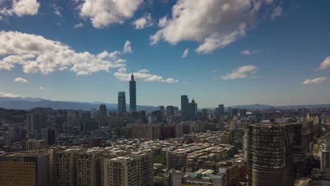 sonnigen-Tag-Taipei-Stadtbild-Innenstadt-Antenne-Panorama-4k-Zeitraffer-Taiwan