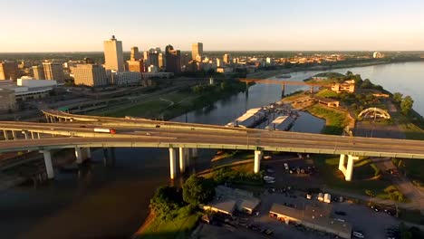 Memphis-Tennessee-Skyline-Mississippi-River-Hernando-de-Soto-Bridge