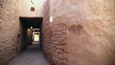 Vintage-Casa-Árabe-en-el-pueblo-árabe-patrimonio-de-Arabia-Saudita