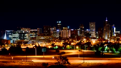 denver-gran-ciudad-de-noche-tráfico-tiempo-lapso-loop-1080-p