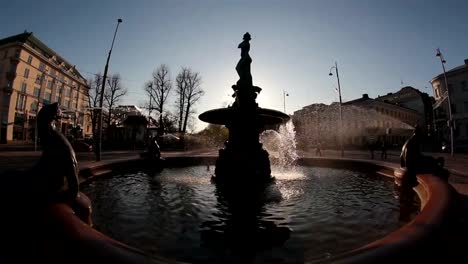 Junta-estatua-en-la-fuente-Helsinki-Finlandia