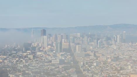 Mittlere-Tag-Timelapse-der-Innenstadt-von-San-Francisco-mit-Nebel