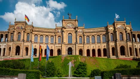 Maximilianeum,-edificio-del-Parlamento-bávaro-(Bayerisches-Landtagsgebaeude),-Munich,-Baviera,-Alemania