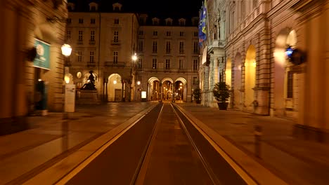 Straße-im-Zentrum-von-Turin---Italien.-Hyper-Zeitraffer