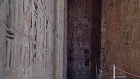 Tempel-von-Medinet-Habu.-Ägypten,-Luxor.