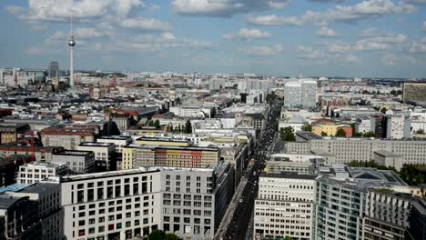 Autos-fahren-an-der-\"Kreuzung-von-Georgia\"-multi-Straße-Verkehr-in-der-Stadt