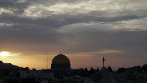 Time-lapse-of-Jerusalem-skyline-at-dawn.