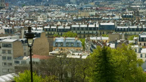 Traveling-on-Paris-roofs