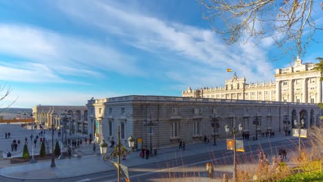 madrid-sunset-light-royal-palace-tourist-traffic-panorama-4k-time-lapse-spain