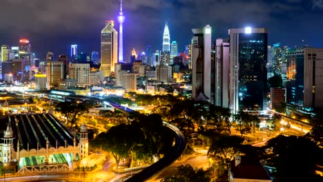 Kuala-Lumpur-bei-Nacht