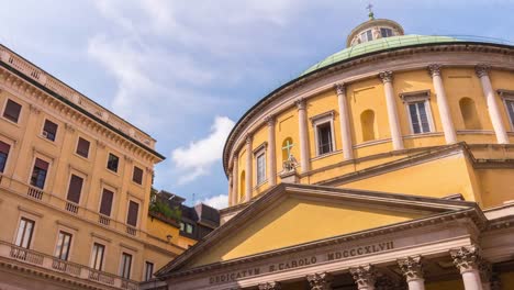 Italien-sonnigen-Himmel-Mailand-Stadtzentrum-San-Carlo-Kirche-Top-Panorama-4k-Zeitraffer