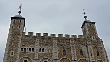 Front-view-of-the-St.-Thomas-tower-in-London
