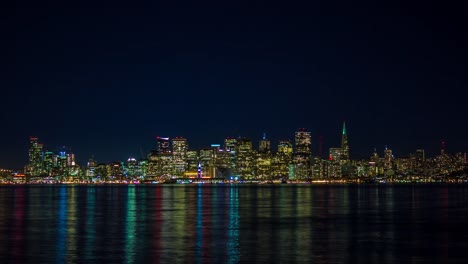 San-Francisco-Skyline-noche-Timelapse