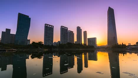 4-k-Zeitraffer-Nacht-zu-Tag-View-von-Songdo-Central-Park-in-Incheon-City-von-Südkorea