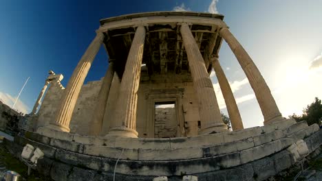 Antike-Ruinen-in-Griechenland-das-Erechtheion