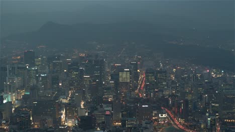 Seoul,-Korea,-Timelapse---The-Downtown-von-Koreas-größte-Stadt-vom-Tag-zur-Nacht-vom-N-Seoul-Tower-aus-gesehen