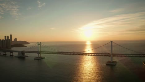 Sunrise-Luftbild-Gwangan-Brücke,-Busan