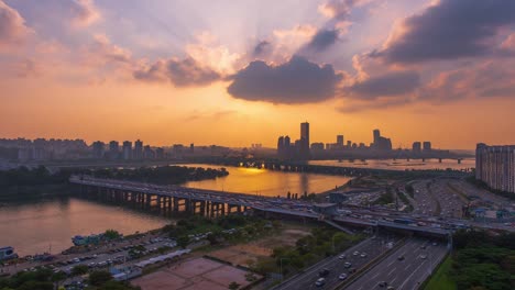 Time-lapse-Blue-sky-of-Seoul-cityscapes-at-South-Korea.