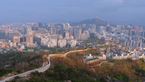 Seoul-skyline-on-sunset,-South-Korea.