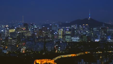 Seoul-city-at-night,-Corea-del-Sur