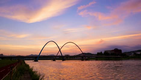 Zeitraffer-von-Daejeon-Expo-Brücke,-Südkorea