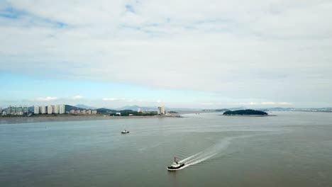 aerial-view-of-speed-boat-running-on-sea.incheon,-korea