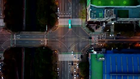 Vuelo-sobre-el-parque-industrial-de-tráfico-y-arquitectura,-Incheon-Seúl,-Corea