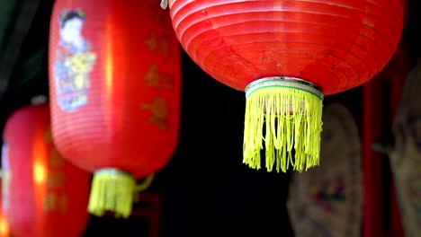 Chinese-new-year-lanterns-in-chinatown-,blessing-text-mean-have-wealth-and-happy