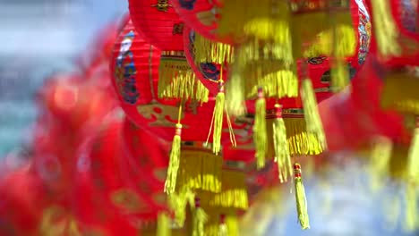 Chinese-new-year-lanterns-in-chinatown-,blessing-text-mean-have-wealth-and-happy