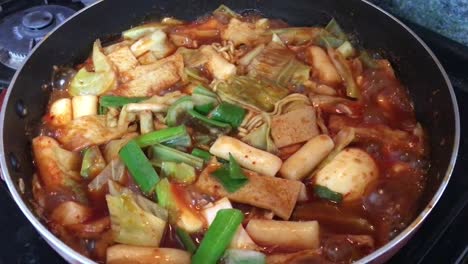 Comida-Coreana,-tteokbokki.