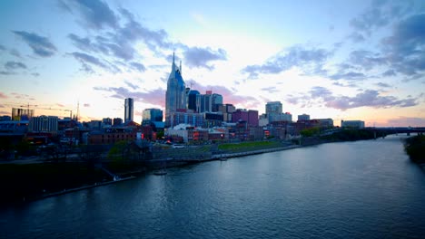 ultra-wide-pan-of-the-city-of-nashville-at-sunset-in-tennesse