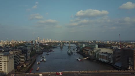 Tolle-Luftaufnahme-der-London-Stadt-von-oben.