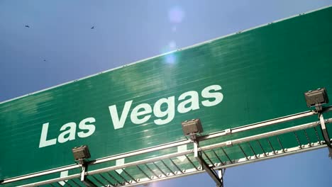 Airplane-Landing-Las-Vegas