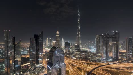 4-K-Zeitraffer---Luftbild-von-modernen-Wolkenkratzern-und-Stadtbild-in-Dubai.UAE