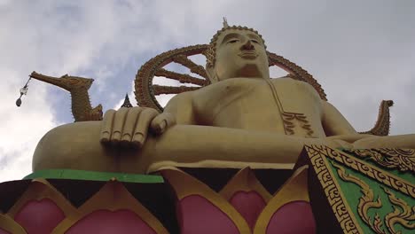 Buddha-Denkmal-Zeitraffer-in-Thailand-samui