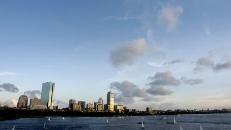 Lapso-de-tiempo-de-la-ciudad-de-Boston-y-al-río-Charles