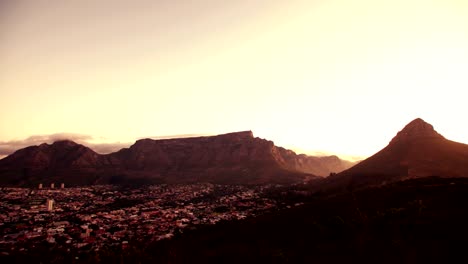 Herrlich-majestätischen-Aufnahme-der-Tafelberg-in-Kapstadt,-Südafrika