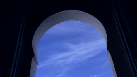 Arch-window-zoom-in-to-blue-sky