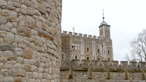 Der-riesige-Tower-of-London