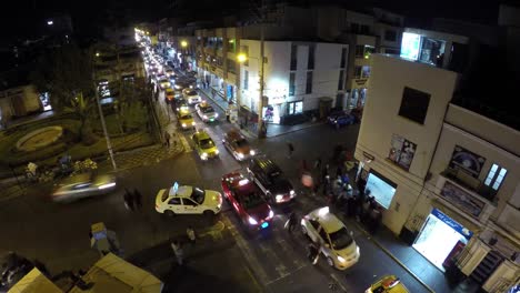 Crazy-night-road-intersection-traffic,-time-lapse-video