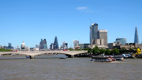 London-Brücke-in-4-k-Zeitlupe