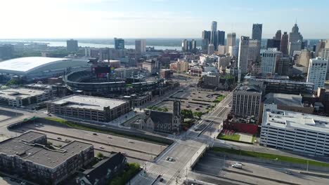 Aerial-view-of-Detroit-skyline