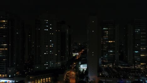 Puesta-de-sol-sobre-la-ciudad-de-Sao-Paulo