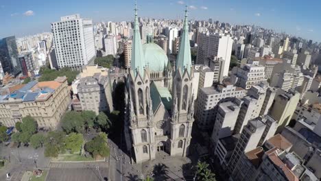 Aerial-View-of-Se-Cathedral,-Sao-Paulo,-Brazil