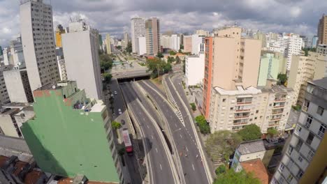 Flying-Over-Minhocao-Viaduct,-São-Paulo,-Brazil