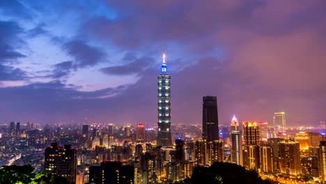 Torre-taipei-101-de-timelapse-y-paisaje-de-Taiwán-en-la-noche